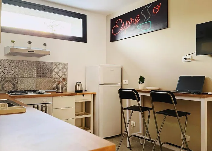 Citrus Holidays House Affittacamere 4*